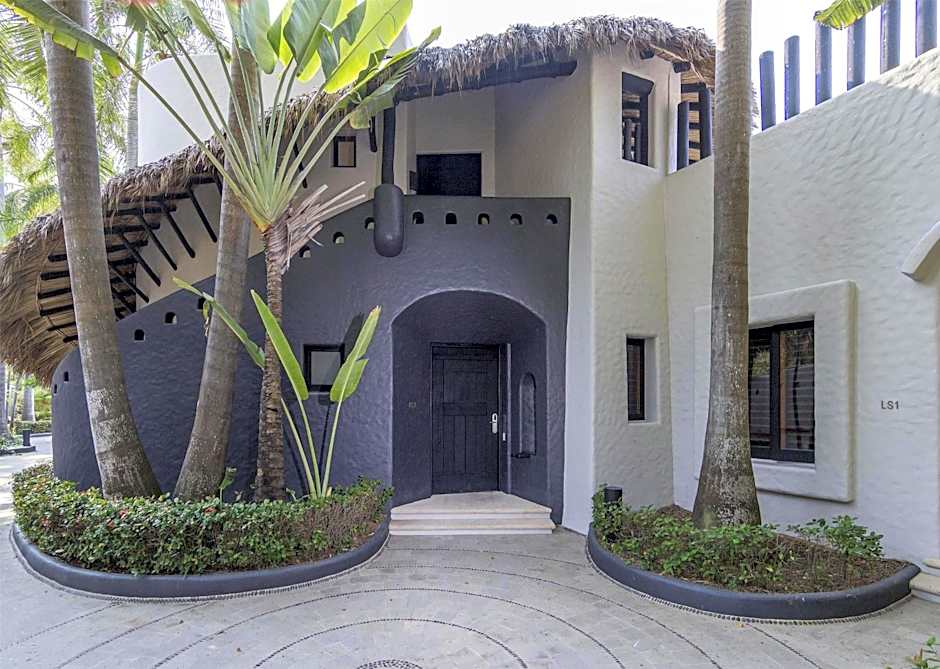 Thompson Zihuatanejo, A Beach Resort by Hyatt