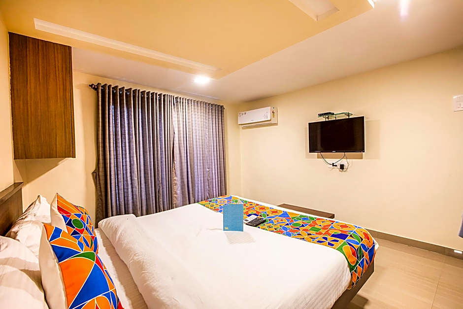 FabHotel Silver Lake