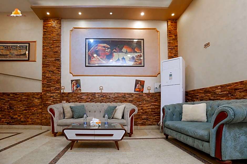 Panorama Pyramids Inn