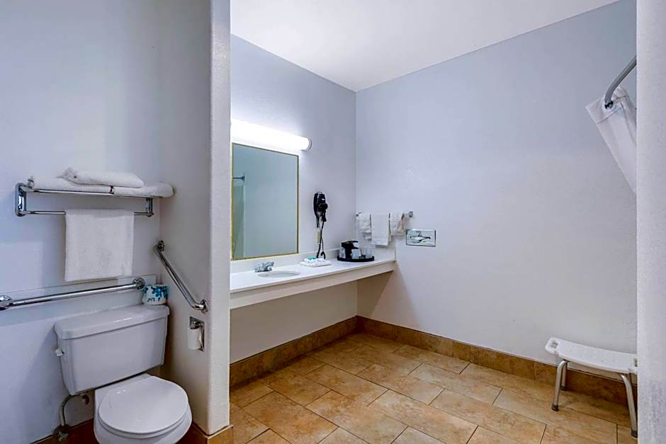 Quality Inn & Suites Gallup I-40 Exit 20