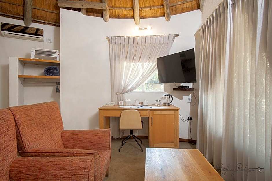 Sefapane Lodge and Safaris
