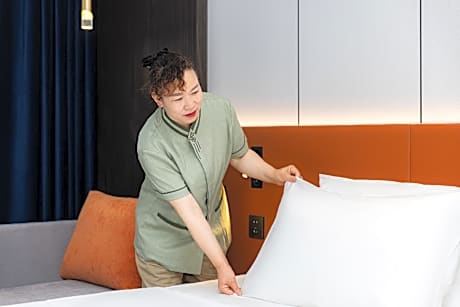 Rezen - Executive Standard Room with Scenic View