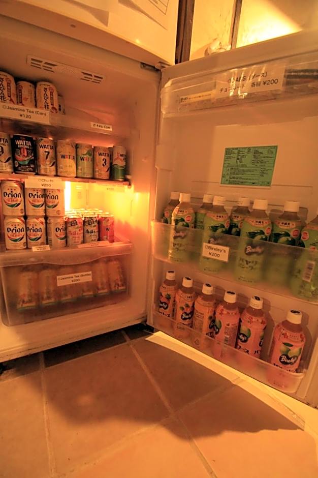 Taketomijima Guesthouse and je Taime