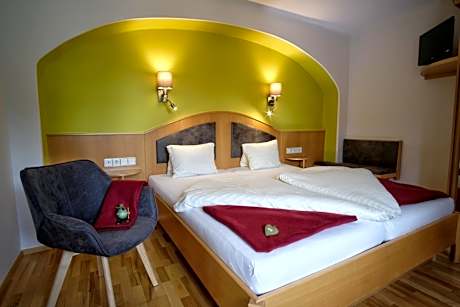 Suite with Lake View