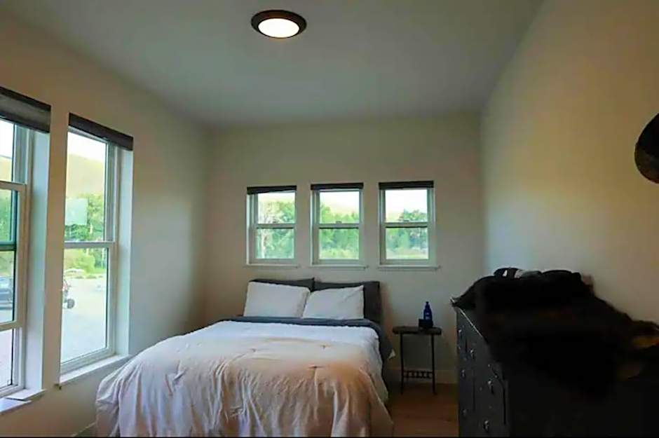 Sportsman Lodge Melrose MT