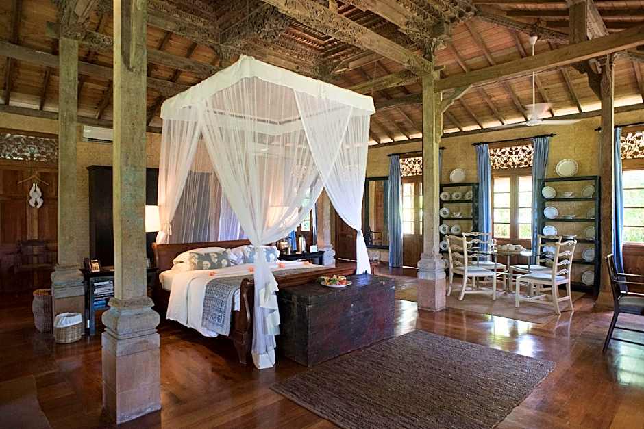 Photo 1 of 7 of Honeymoon Suite