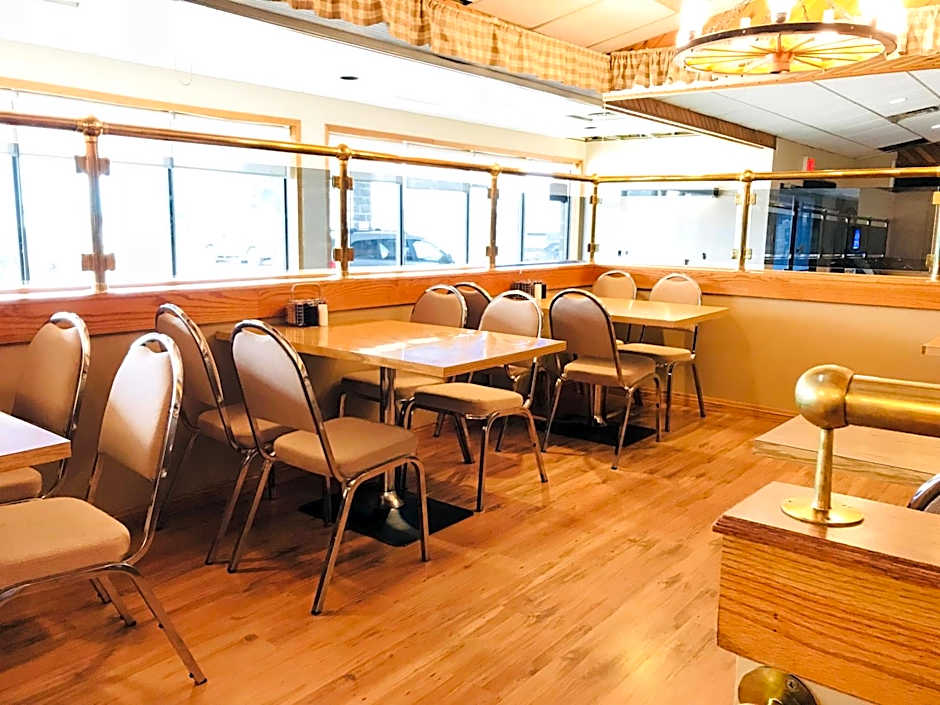 Northern Star Hotel & Convention Center