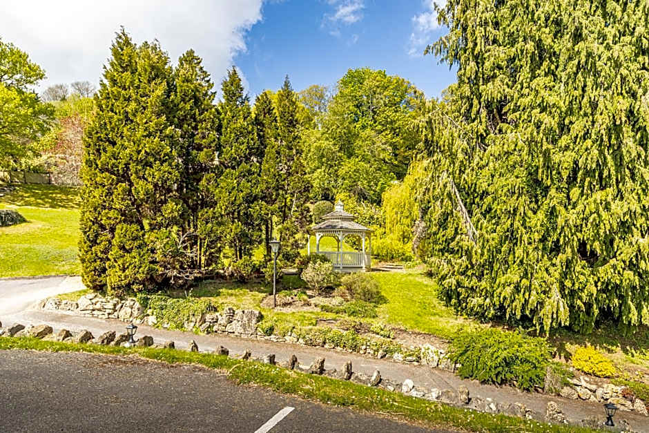 Best Western Limpley Stoke Hotel