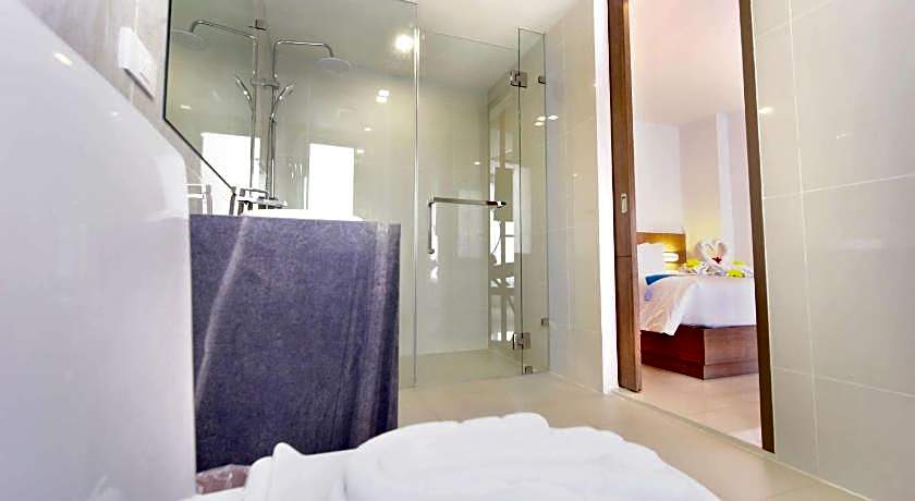 Phoenix Hotel Karon Beach