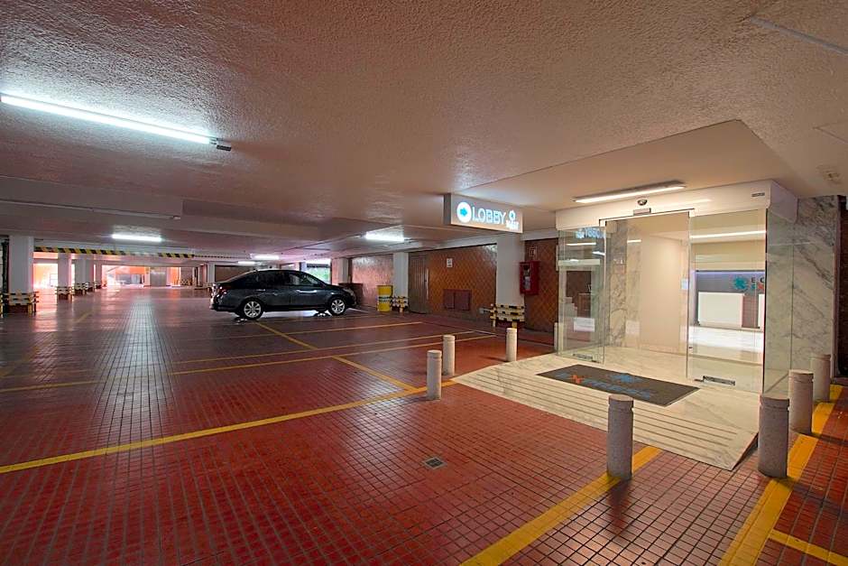 Econo Express Hotel
