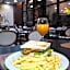 Master Porto Alegre Hotel - Av Carlos Gomes, Proximo ao Consulado Americano