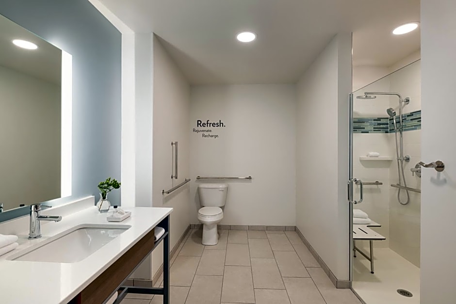 Even Hotel Rochester  Mayo Clinic Area By IHG