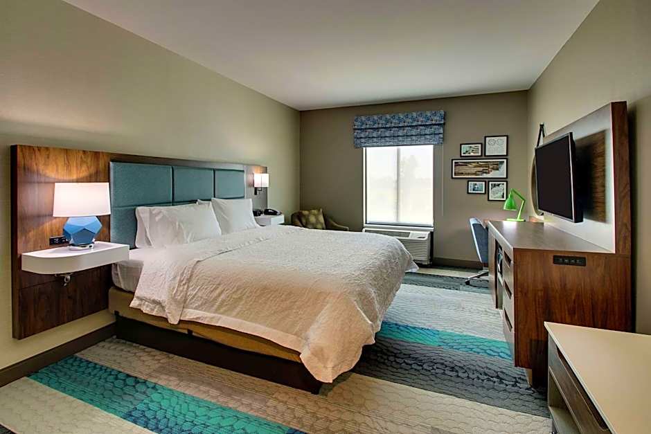 Photo 1 of 4 of 1 King Bed