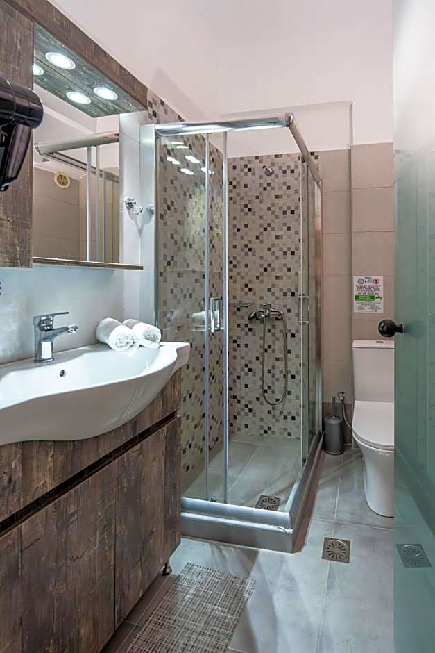 Erato Hotel