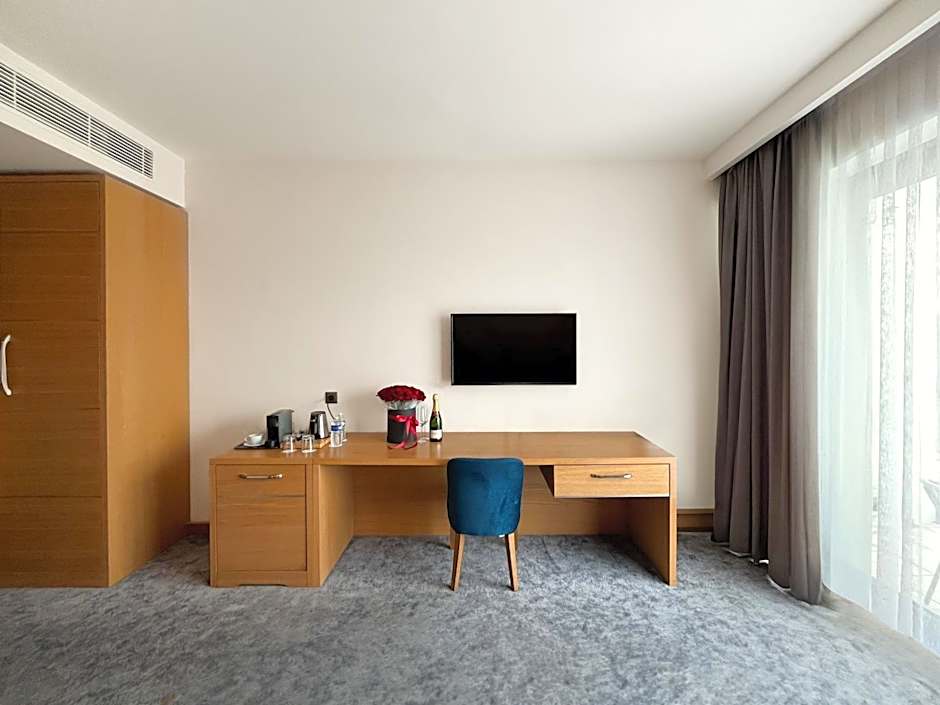 GAZDA Hotel&Restaurant - Self Chek-In