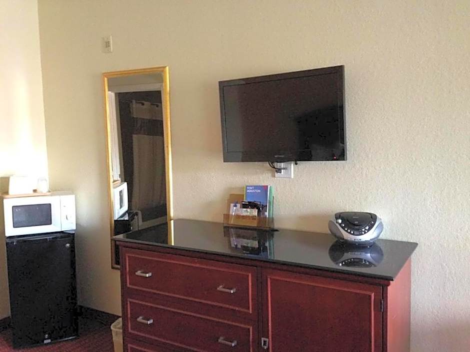 Scottish Inn & Suites