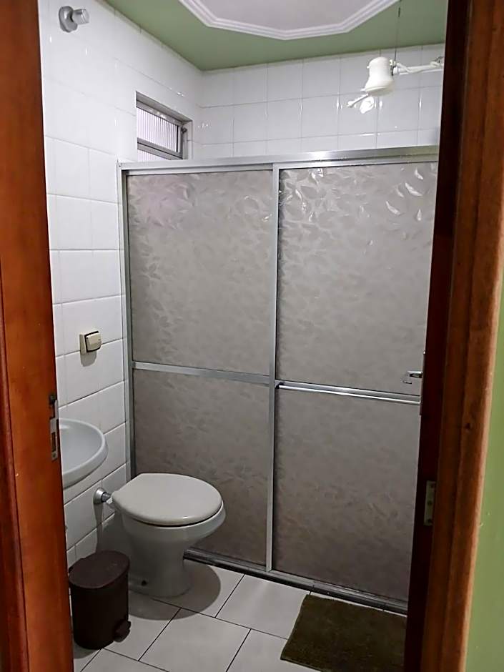 Paradise Hostel e Suítes