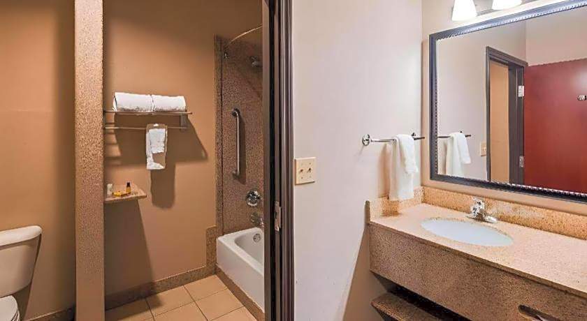 Best Western Plus Circle Inn