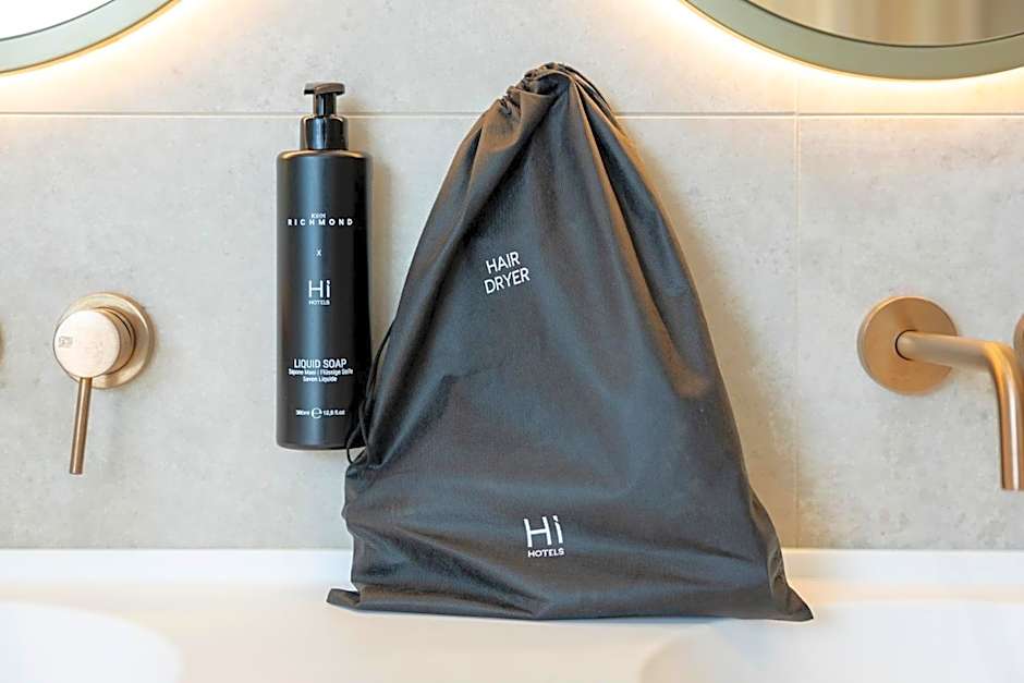 Hi Hotels Sirmione - Lakeview Pool