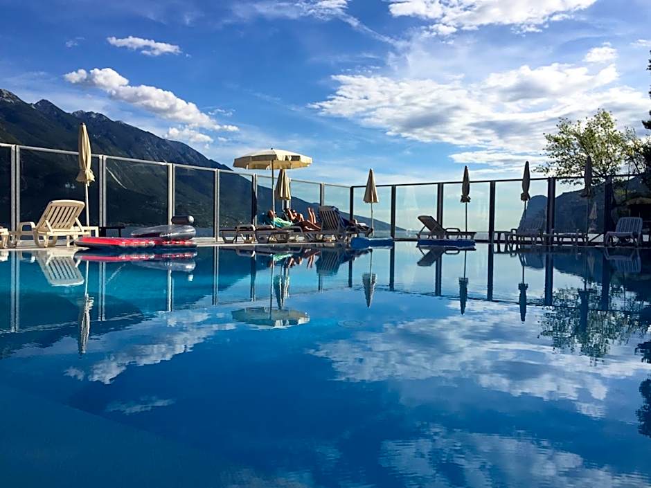 Photo 1 of 50 of Hotel Capo Reamol