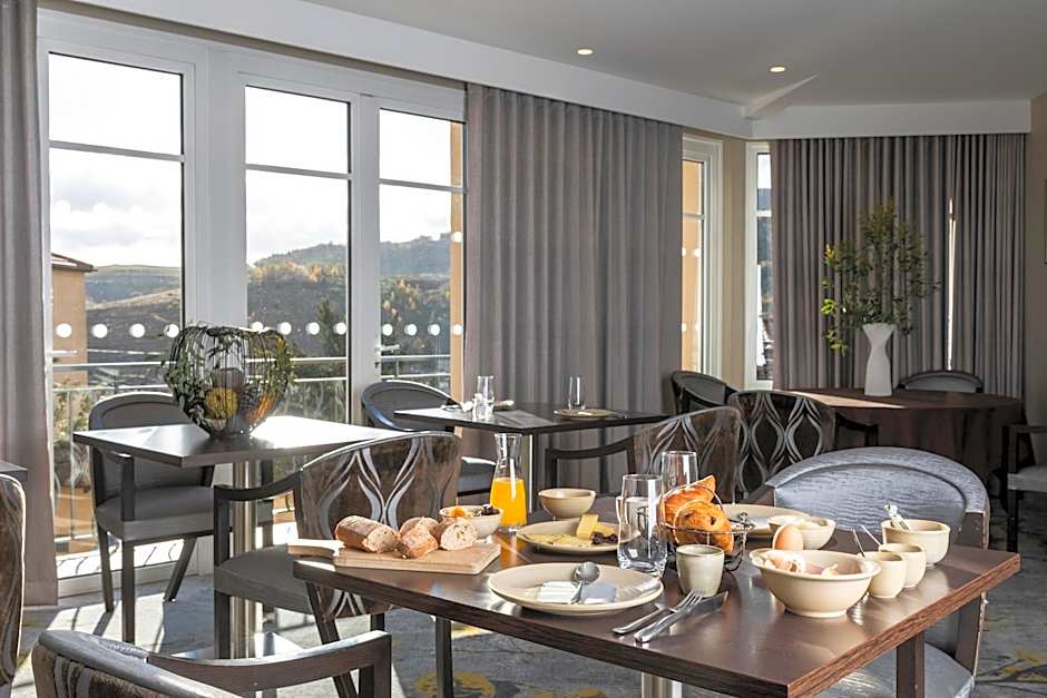 Auberge De Clochemerle