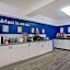 Days Inn by Wyndham Victoria Airport Sidney