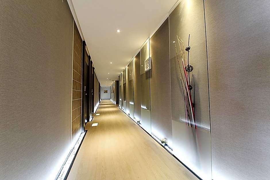 Gongju Ink Hotel