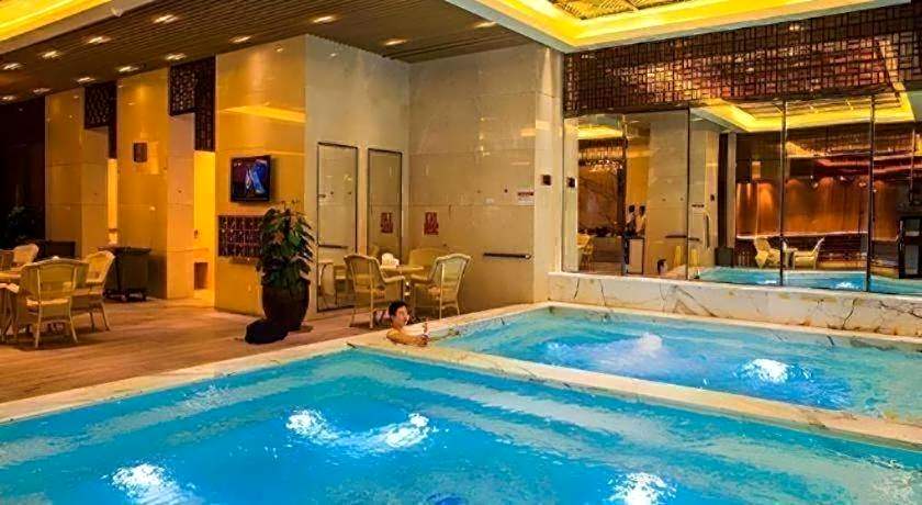 Yihe Grand Hotel