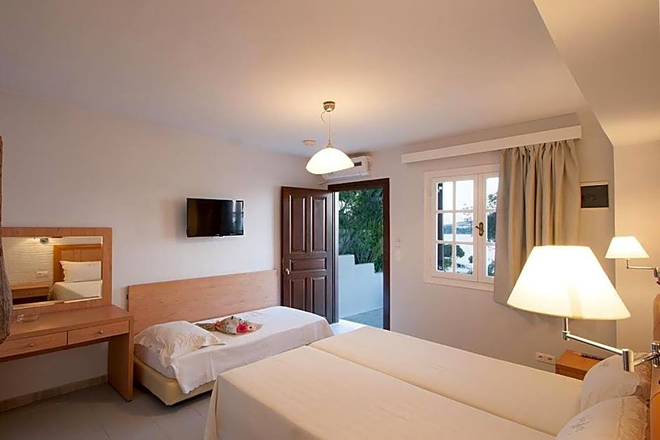 vassilias beach hotel