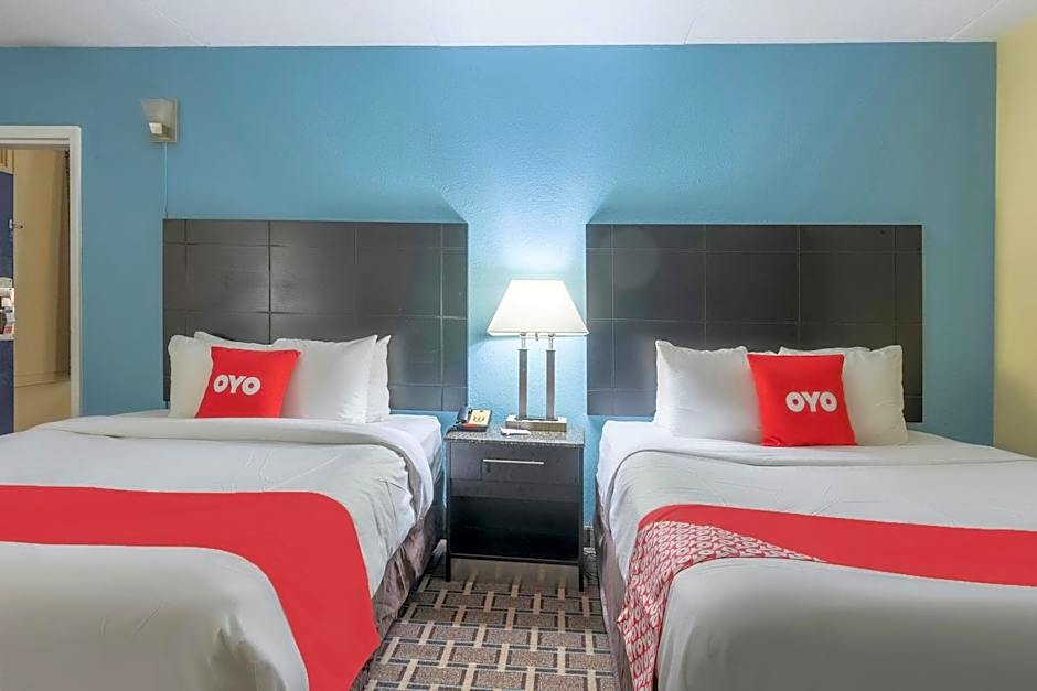 OYO Hotel Knoxville TN Cedar Bluff I-40