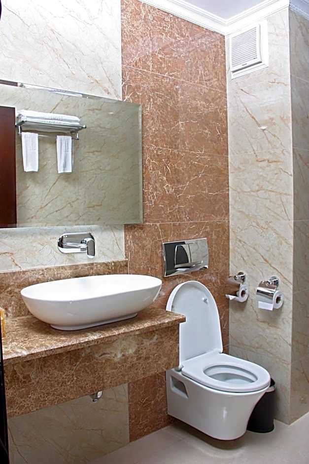 The White Rhino Hotel