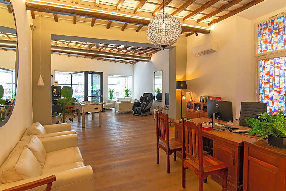 Elite Hotel