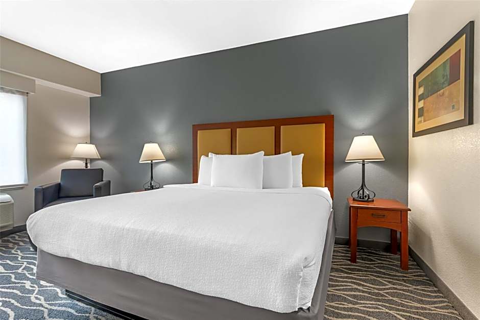Best Western Plus Waxahachie Inn & Suites