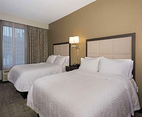Standard Room with Two Queen Beds - Hearing Accessible