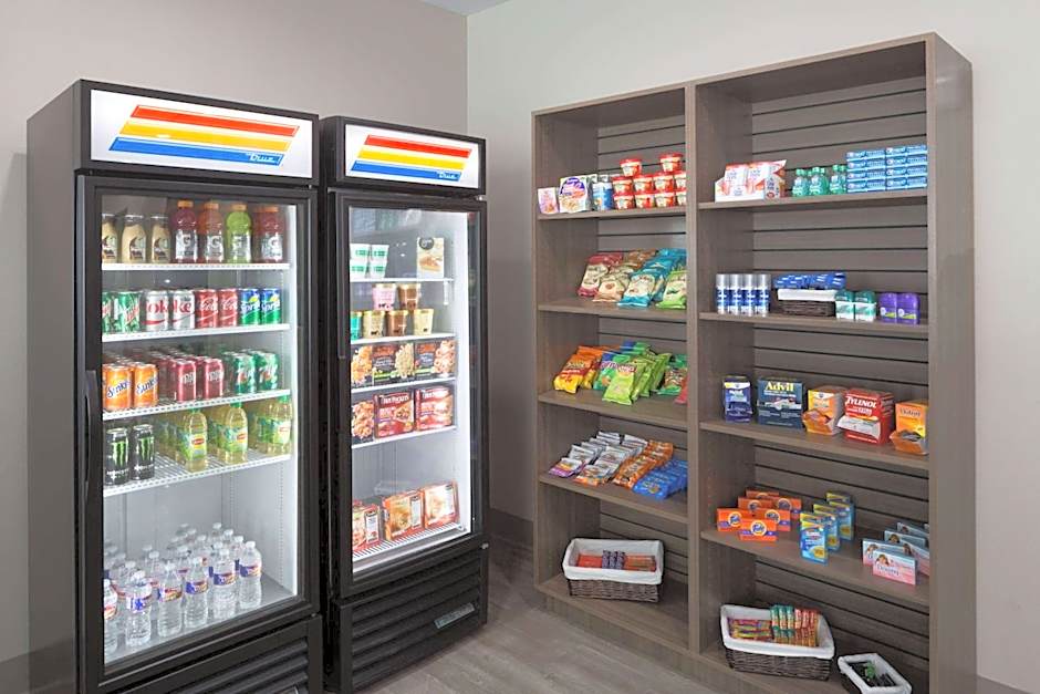 Days Inn & Suites by Wyndham Houston NW Cypress