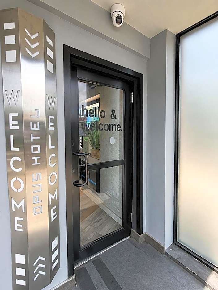 Hotel OPUS Bronx