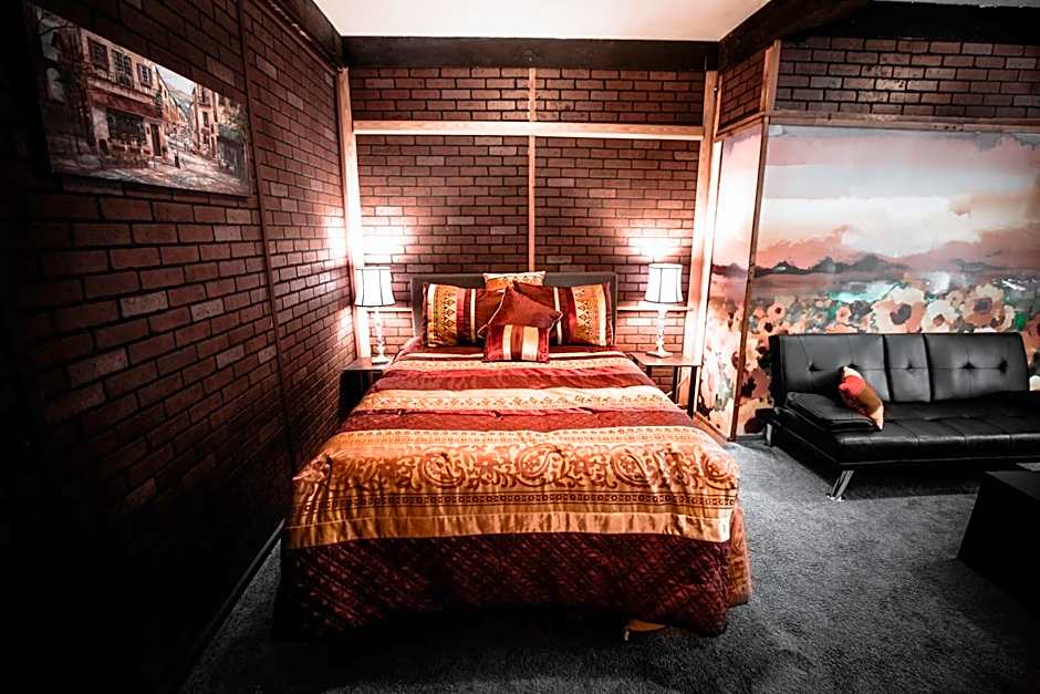 Photo 1 of 13 of Suite