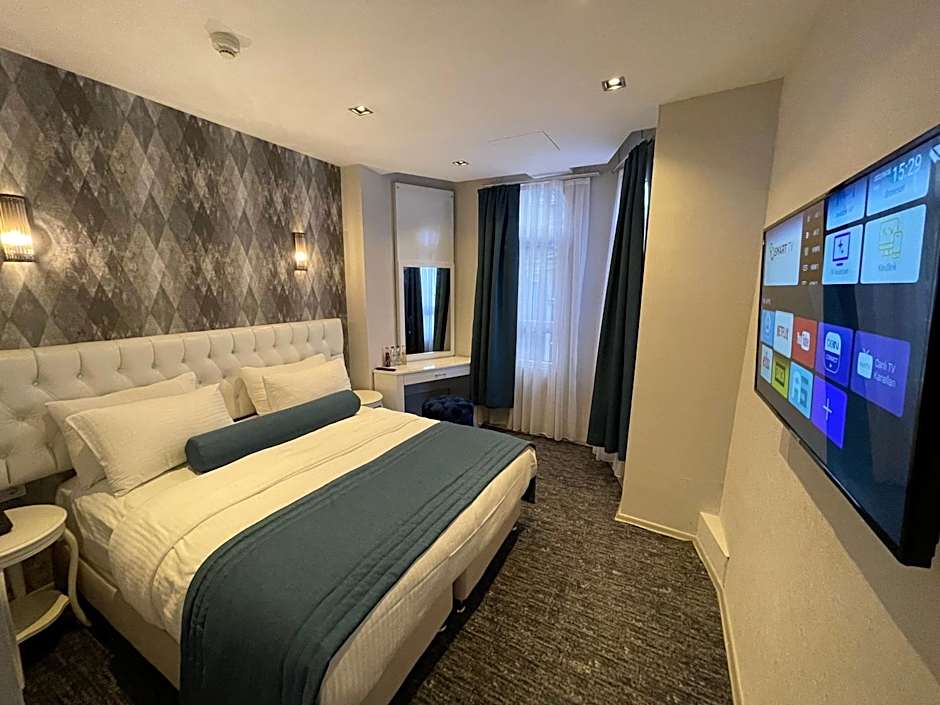 Weingart Seaside Hotel