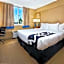 La Quinta Inn & Suites by Wyndham West Palm Beach Airport