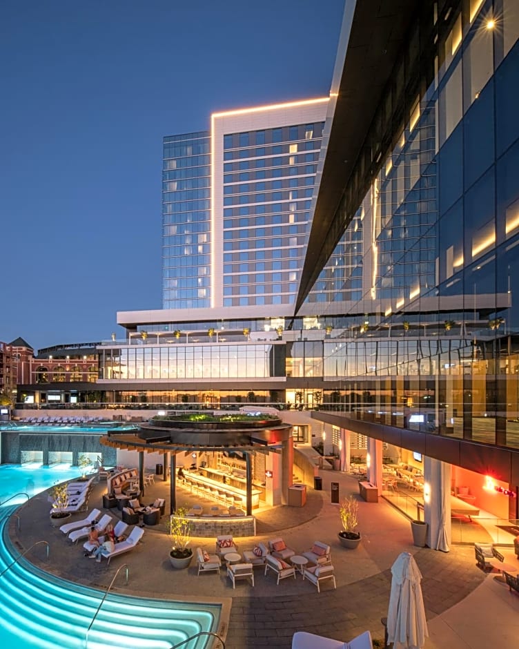 Loews Arlington Hotel
