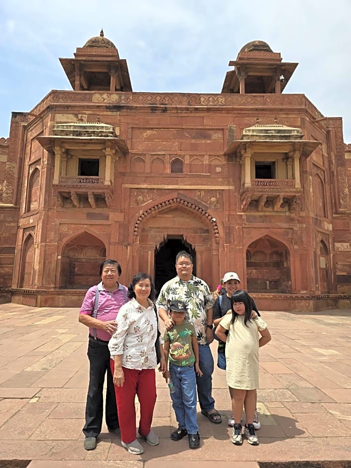 Friends Guest House and Hostel