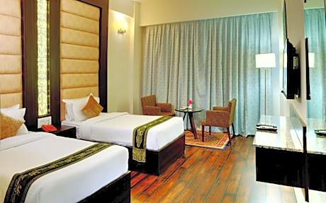Deluxe Room (Complimentary One-way Local Transfers and 15% Off on Laundry service for upto 2 clothing item)