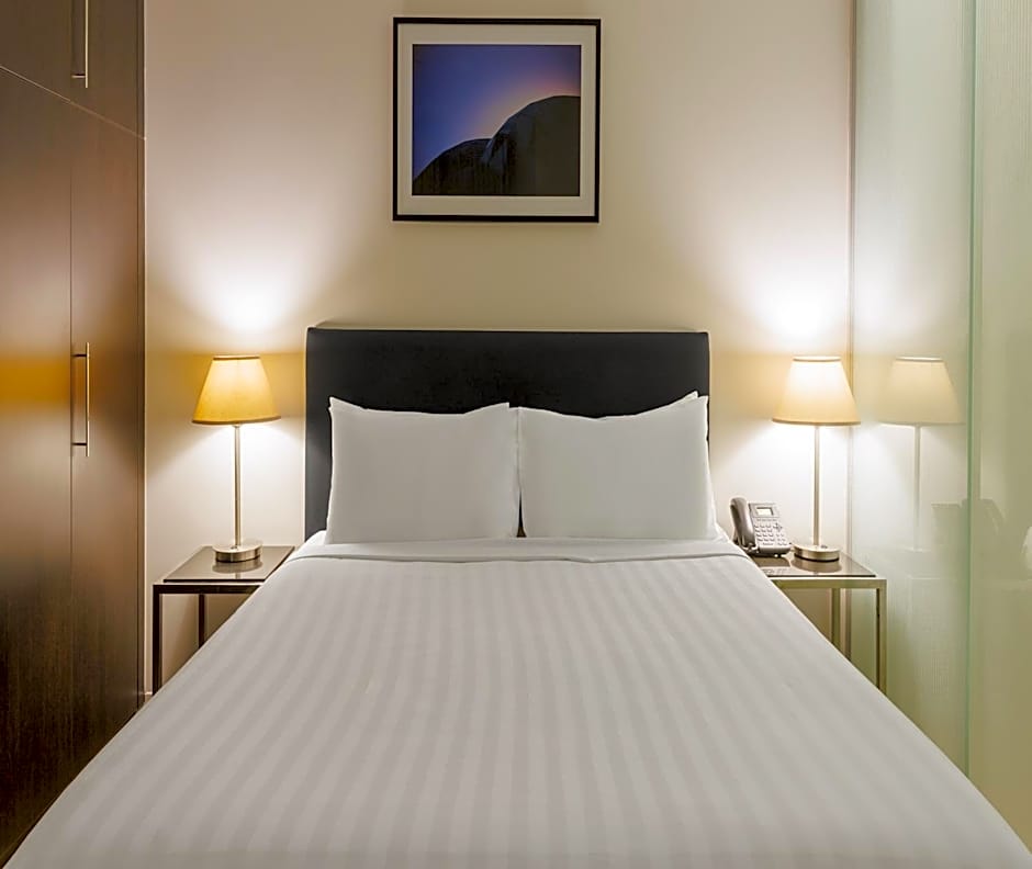 Oaks Melbourne on Collins Hotel