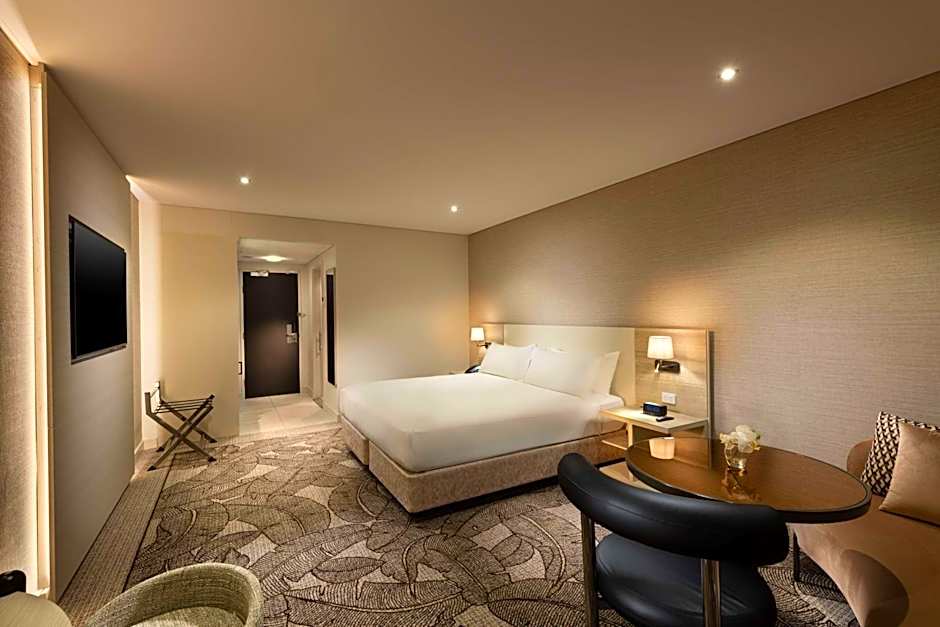 Photo 1 of 4 of Executive 1 King Bed, View