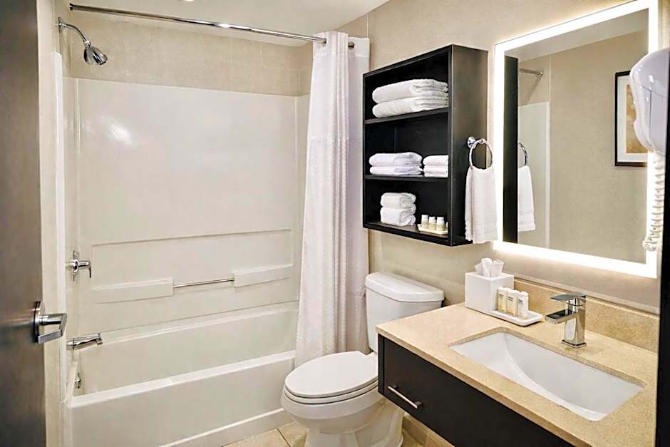 Microtel Inn & Suites by Wyndham Murfreesboro