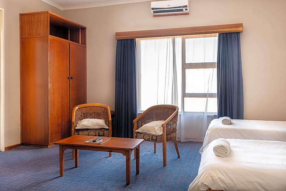 Karoo Country Inn