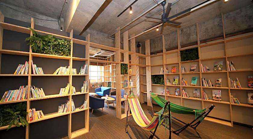 TRAVEL&BOOK HOTEL HULATONCABIN TAKAMATSU