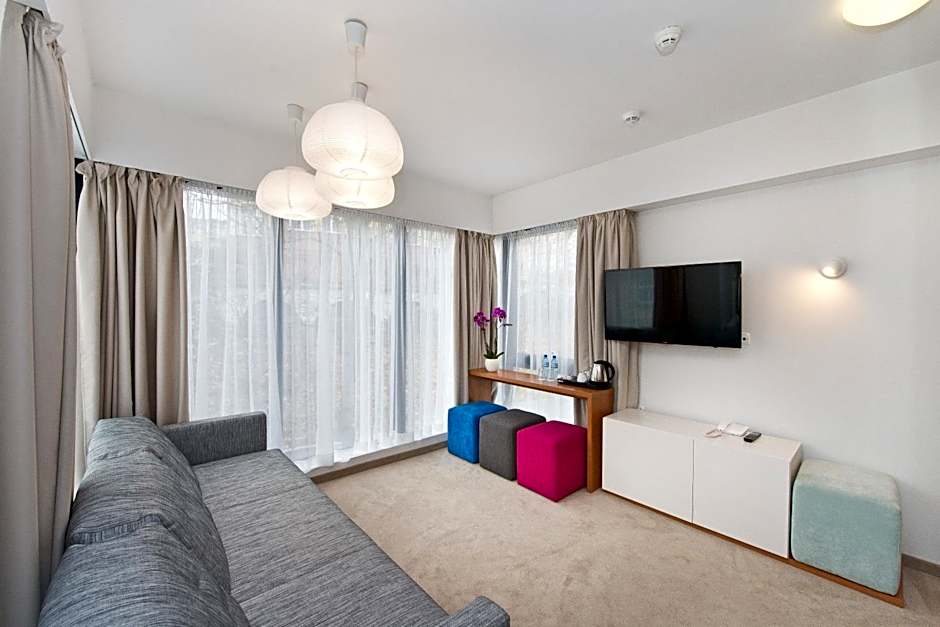 Villa 21 by Victus