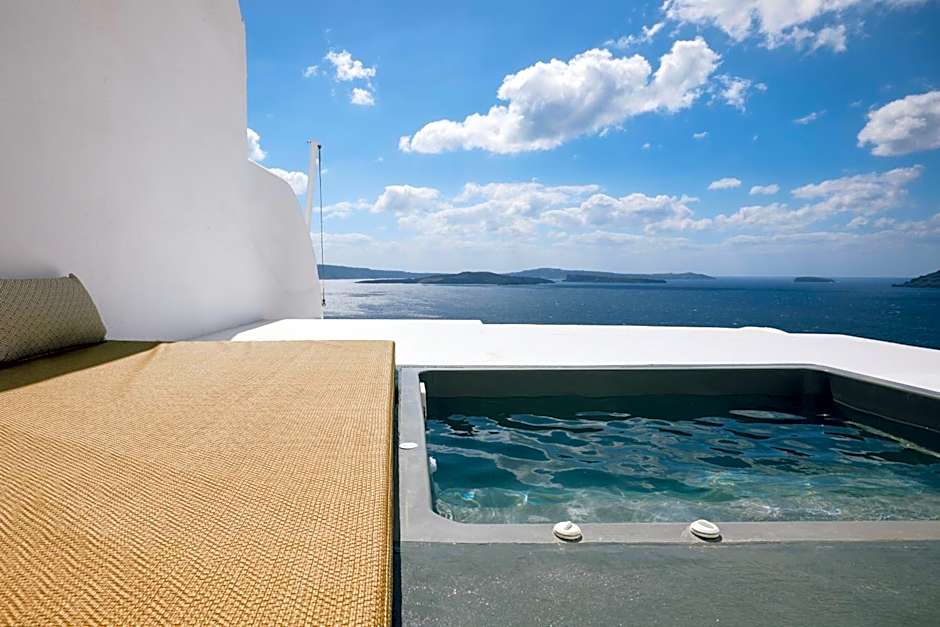 Allure Breeze Suites
