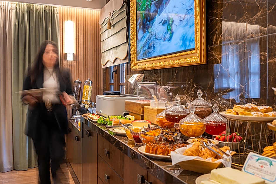 FLOARA DI MUNTE Forest Luxury Suites